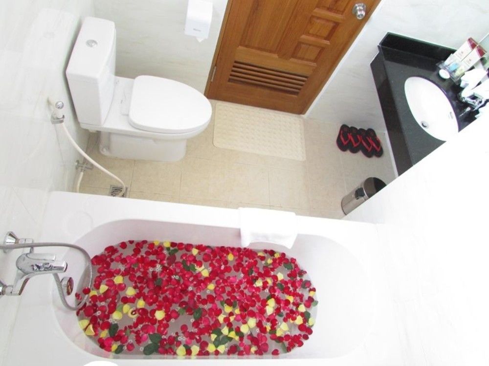 Hotel Royal King Yangon Dış mekan fotoğraf